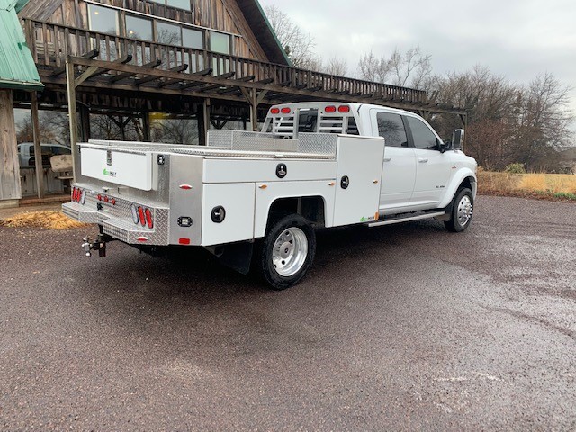 ee8b903e-bbeb-4f7b-a112-4af7c1e0983e